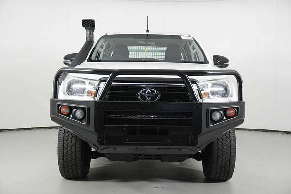 2018 Toyota Hilux SR (4x4) GUN126R MY19 4X4