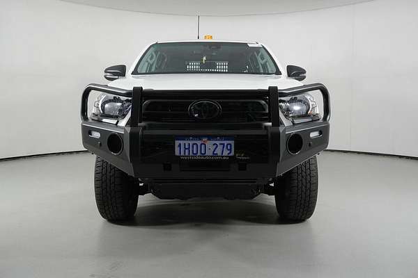 2022 Toyota Hilux SR (4x4) GUN126R 4X4