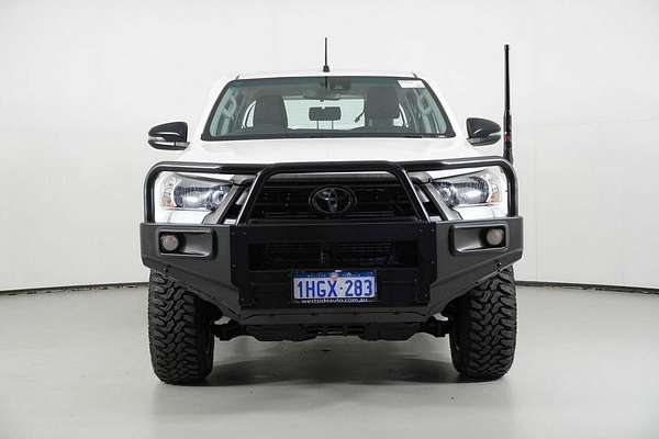 2021 Toyota Hilux SR (4x4) GUN126R Facelift 4X4