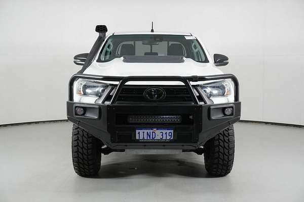 2020 Toyota Hilux SR (4x4) GUN126R Facelift 4X4