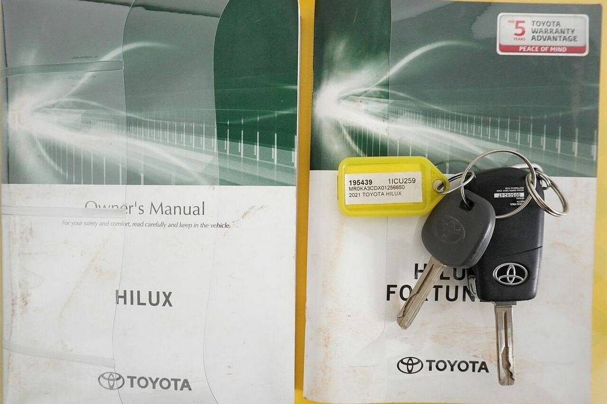 2021 Toyota Hilux SR (4x4) GUN126R Facelift 4X4