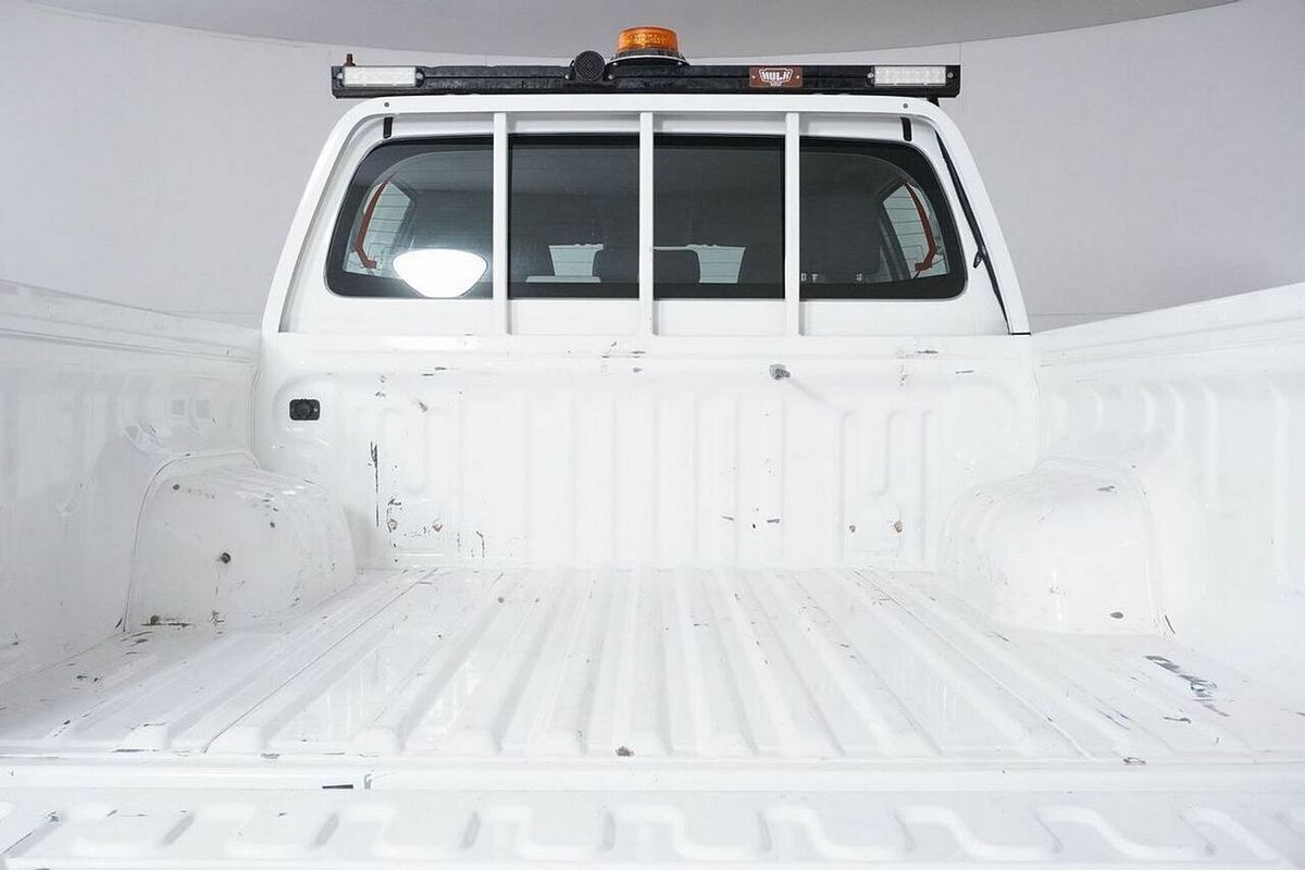 2020 Toyota Hilux SR (4x4) GUN126R Facelift 4X4