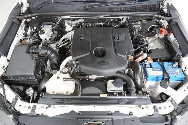 2022 Toyota Hilux SR (4x4) GUN126R 4X4
