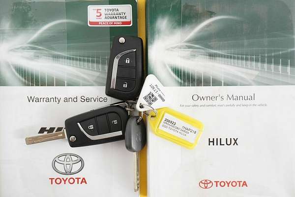 2020 Toyota Hilux SR (4x4) GUN126R Facelift 4X4