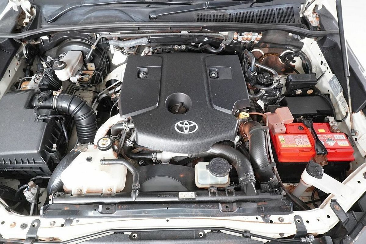 2020 Toyota Hilux SR (4x4) GUN126R Facelift 4X4