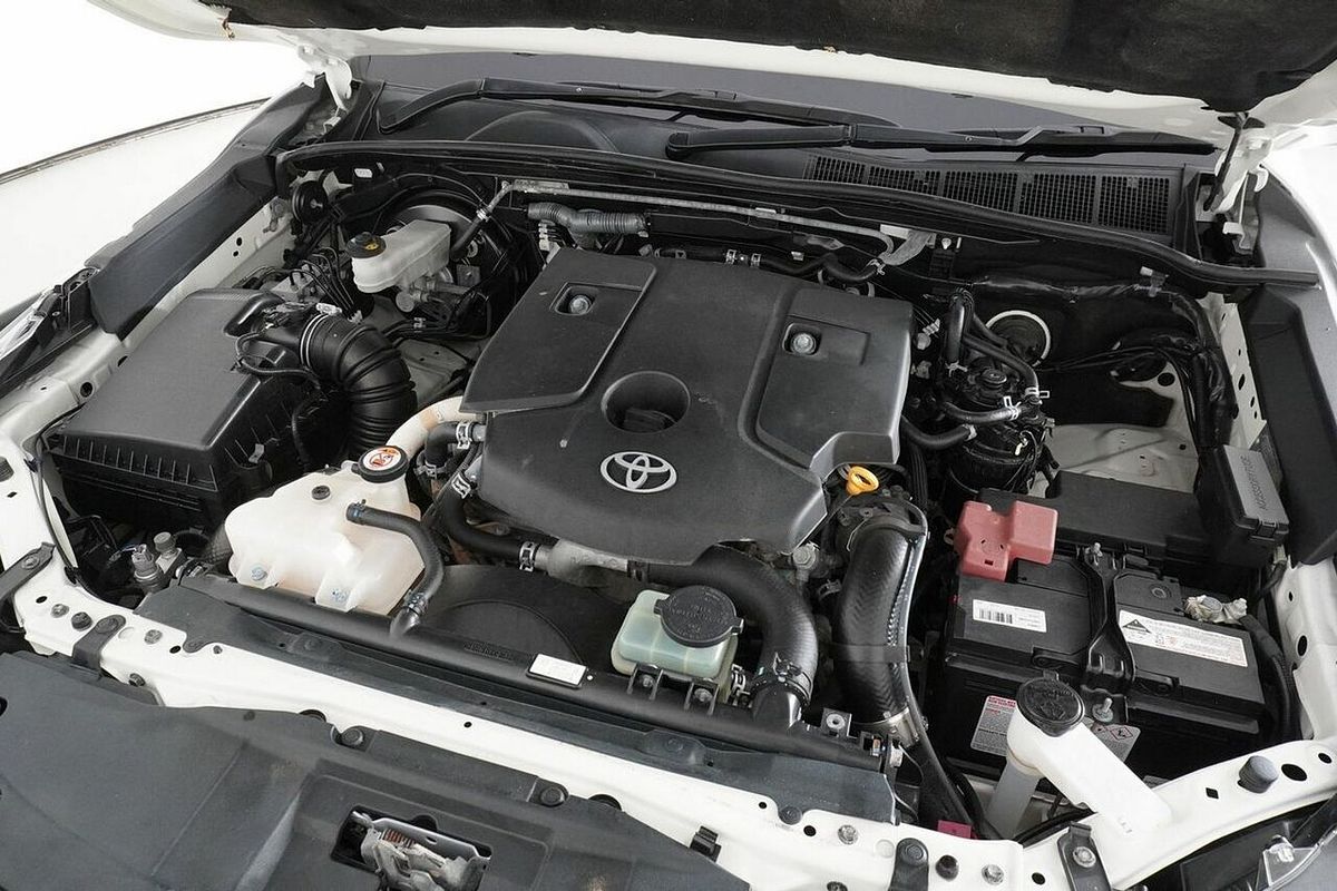 2021 Toyota Hilux SR (4x4) GUN126R 4X4