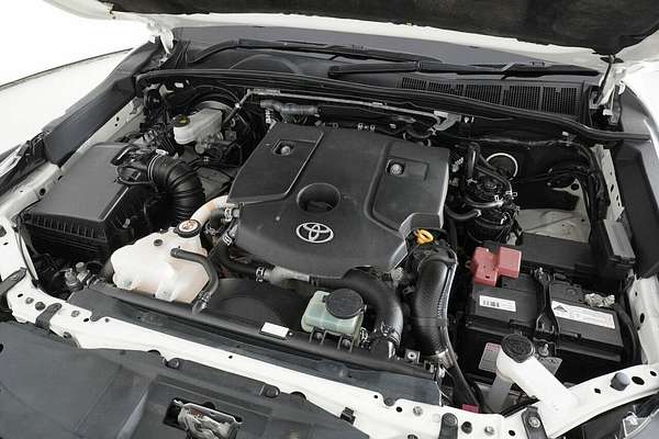 2021 Toyota Hilux SR (4x4) GUN126R 4X4