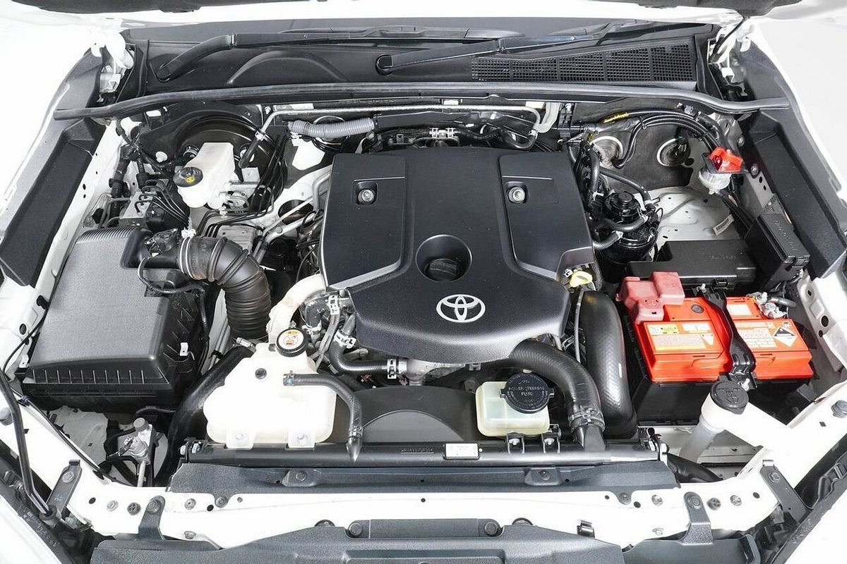2016 Toyota Hilux SR (4x4) GUN126R 4X4