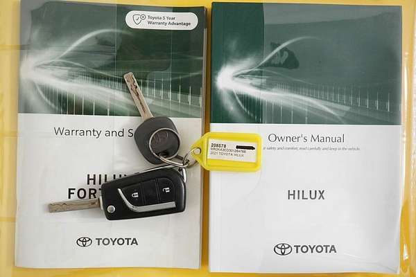 2021 Toyota Hilux SR (4x4) GUN126R Facelift 4X4