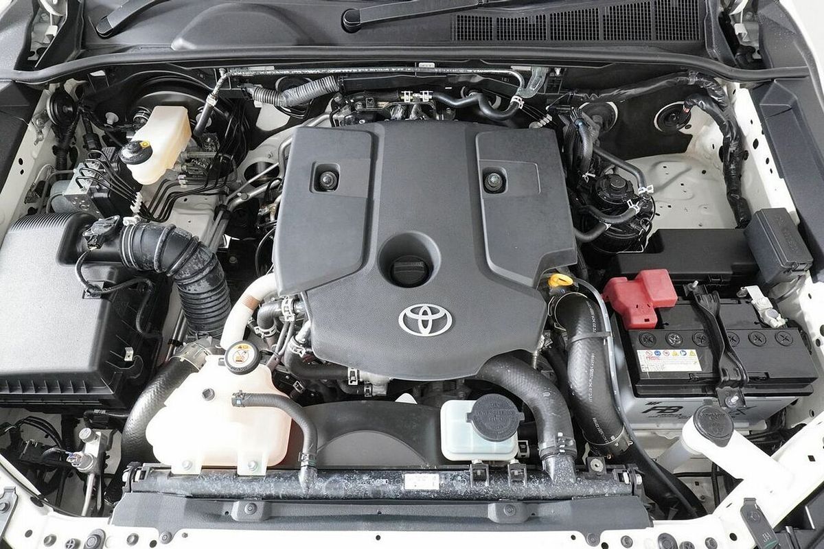 2024 Toyota Hilux SR (4x4) GUN126R 4X4