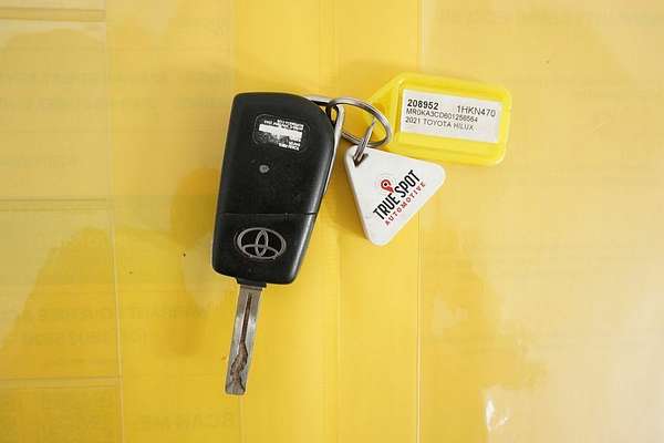 2021 Toyota Hilux SR (4x4) GUN126R Facelift 4X4