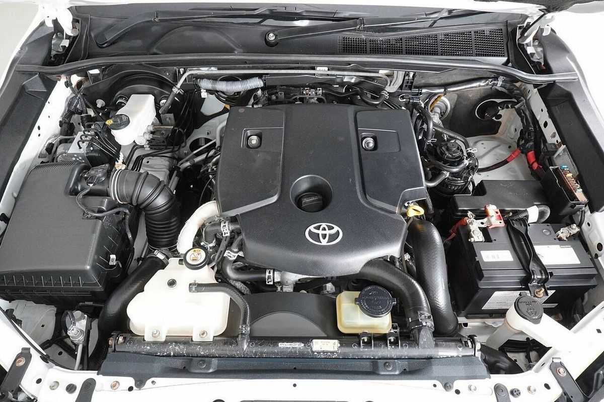 2018 Toyota Hilux SR (4x4) GUN126R MY19 4X4