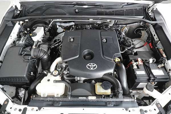 2018 Toyota Hilux SR (4x4) GUN126R MY19 4X4