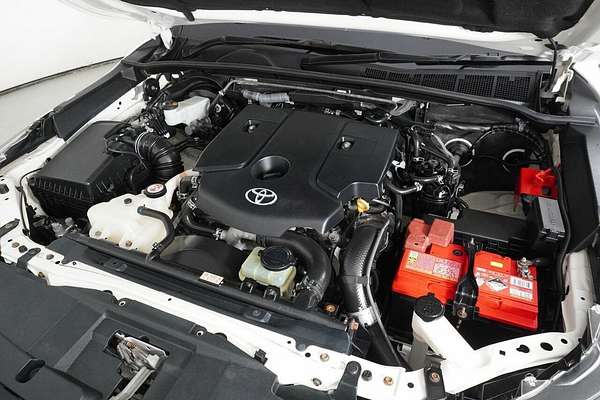 2021 Toyota Hilux SR (4x4) GUN126R Facelift 4X4