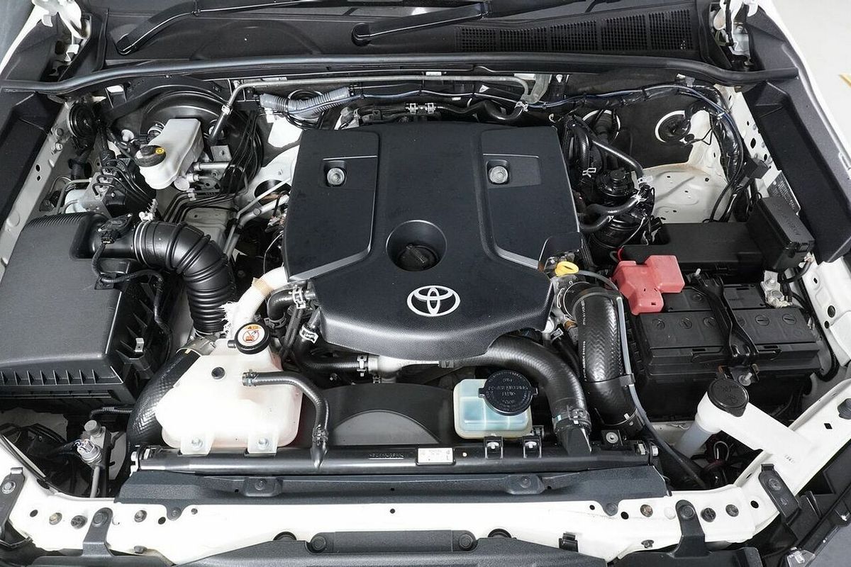 2021 Toyota Hilux SR (4x4) GUN126R Facelift 4X4
