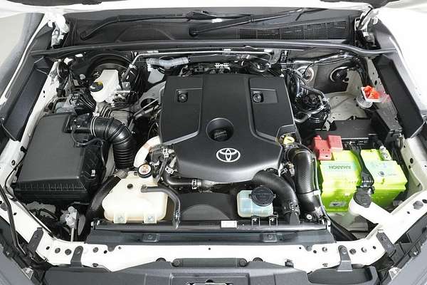 2021 Toyota Hilux SR (4x4) GUN126R Facelift 4X4