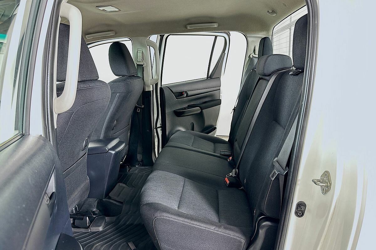 2019 Toyota Hilux SR (4x4) GUN126R MY19 4X4