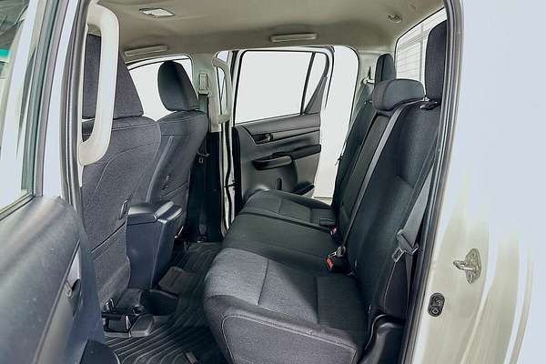 2019 Toyota Hilux SR (4x4) GUN126R MY19 4X4
