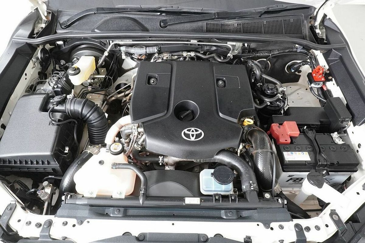 2024 Toyota Hilux SR (4x4) GUN126R 4X4