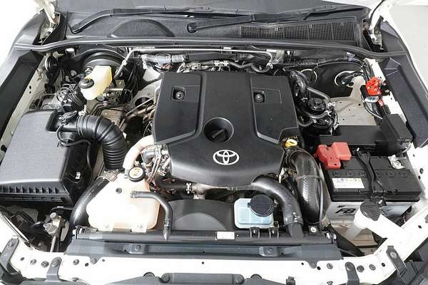 2024 Toyota Hilux SR (4x4) GUN126R 4X4