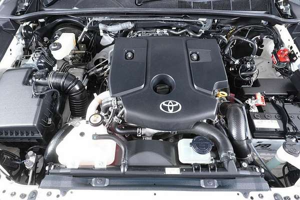 2020 Toyota Hilux SR (4x4) GUN126R Facelift 4X4