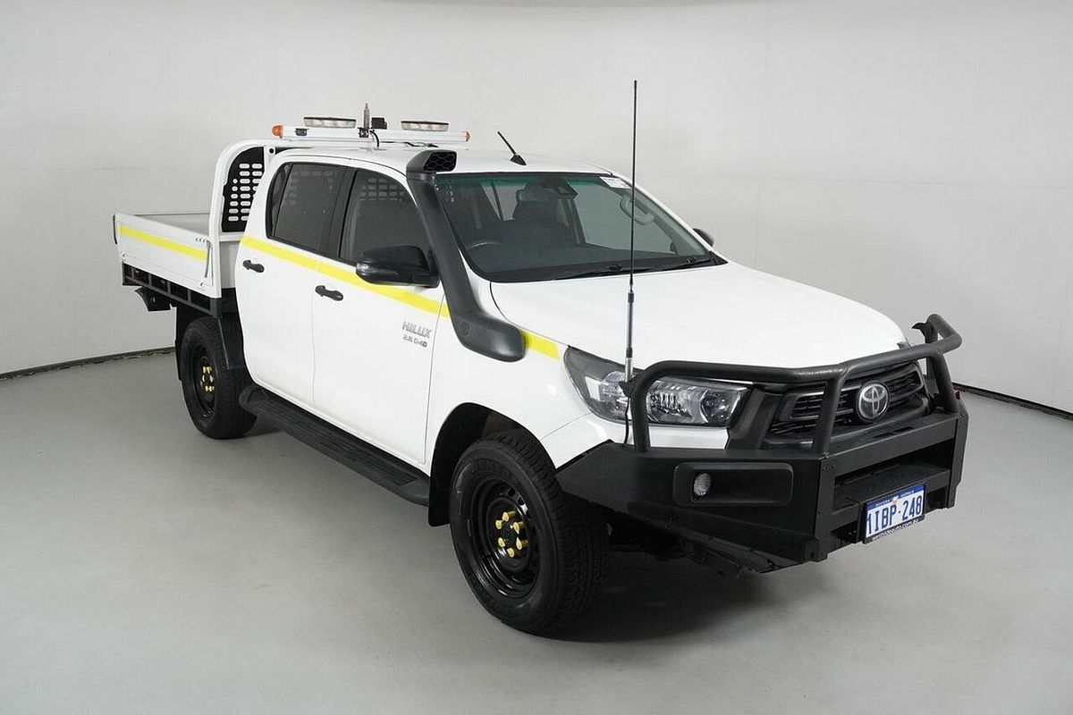 2020 Toyota Hilux SR (4x4) GUN126R Facelift 4X4
