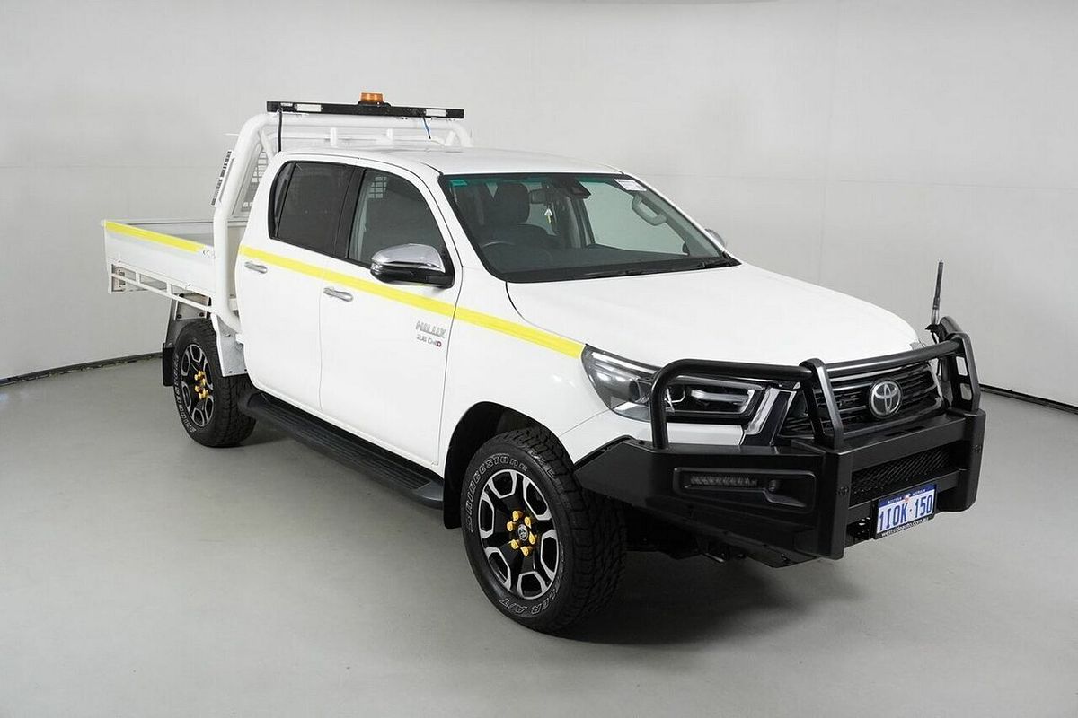 2021 Toyota Hilux SR5 (4x4) GUN126R Facelift 4X4