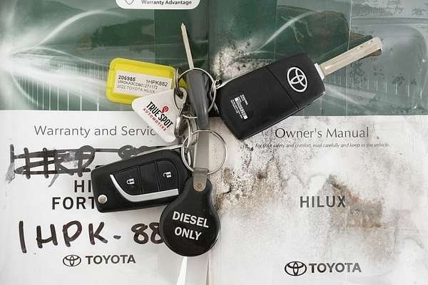 2022 Toyota Hilux SR (4x4) GUN126R 4X4