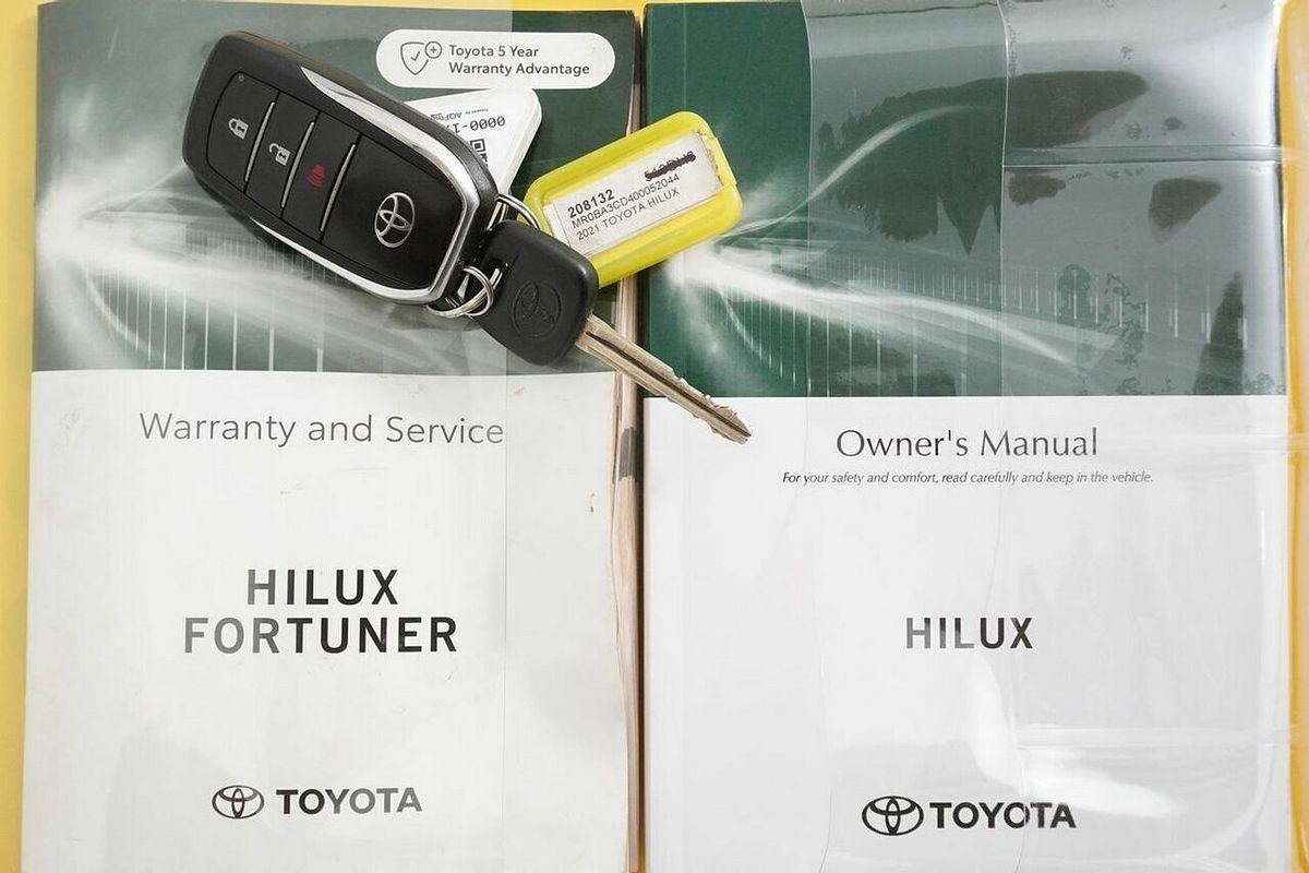2021 Toyota Hilux SR5 (4x4) GUN126R Facelift 4X4