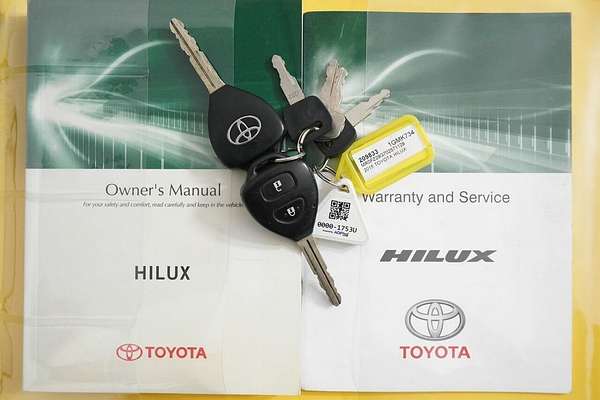 2015 Toyota Hilux SR5 (4x4) KUN26R MY14 4X4