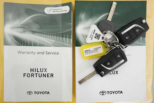 2023 Toyota Hilux SR (4x4) GUN126R 4X4