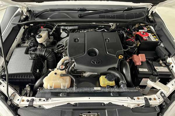 2019 Toyota Hilux SR (4x4) GUN126R MY19 4X4