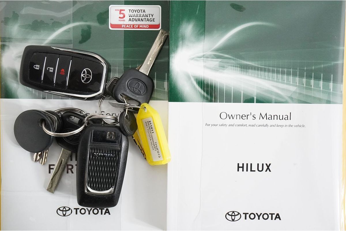 2021 Toyota Hilux SR5 + Premium Interior (4x4) GUN126R 4X4
