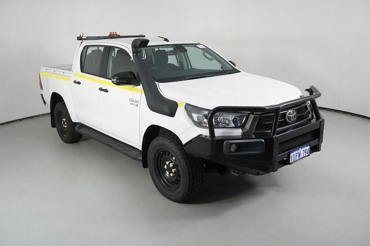 2020 Toyota Hilux SR (4x4) GUN126R Facelift 4X4