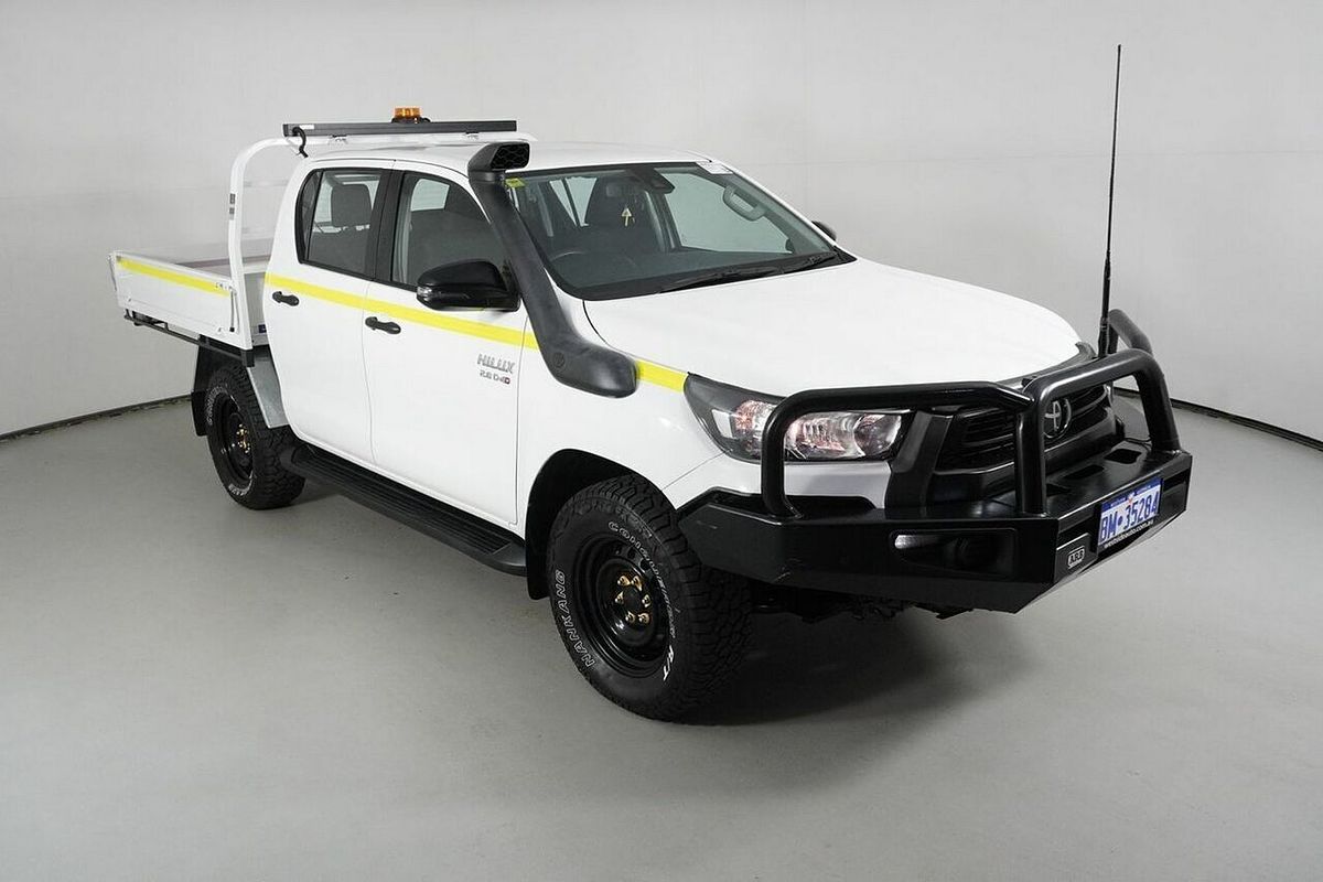 2022 Toyota Hilux SR (4x4) Steel Wheels GUN126R 4X4