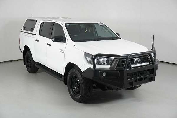 2021 Toyota Hilux SR (4x4) GUN126R Facelift 4X4