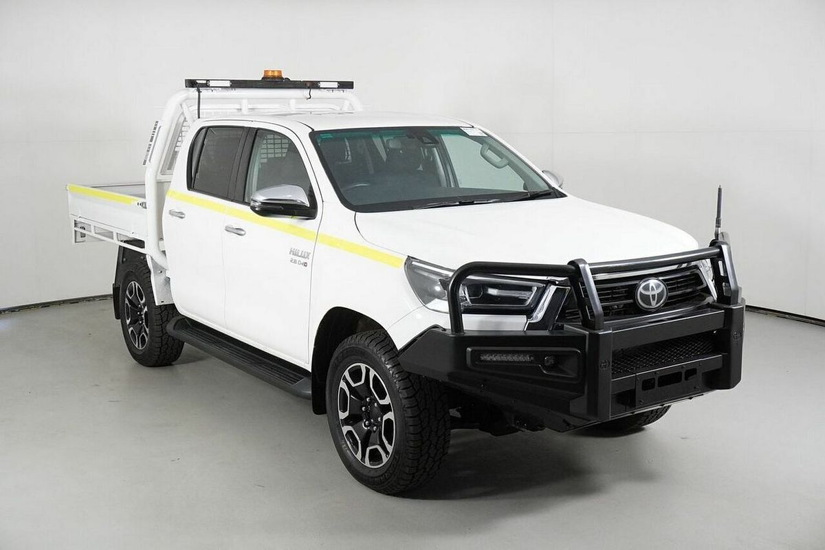2021 Toyota Hilux SR5 (4x4) GUN126R Facelift 4X4