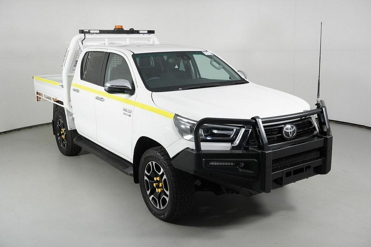 2021 Toyota Hilux SR5 (4x4) GUN126R Facelift 4X4