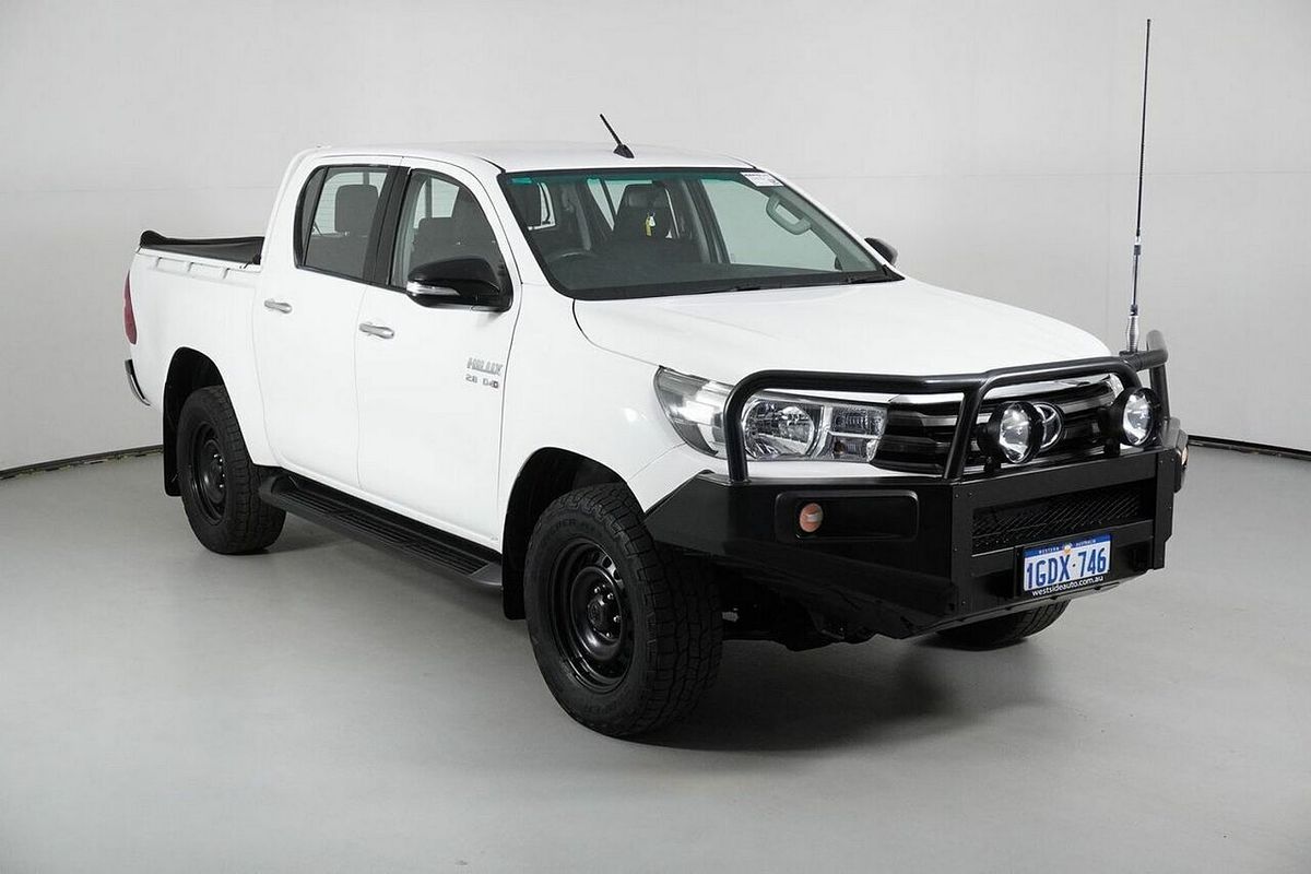 2016 Toyota Hilux SR (4x4) GUN126R 4X4