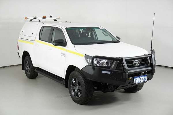 2024 Toyota Hilux SR (4x4) GUN126R 4X4
