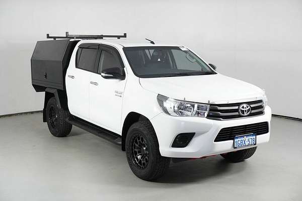 2016 Toyota Hilux SR (4x4) GUN126R 4X4