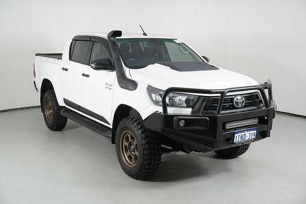 2020 Toyota Hilux SR (4x4) GUN126R Facelift 4X4