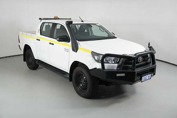 2020 Toyota Hilux SR (4x4) GUN126R Facelift 4X4