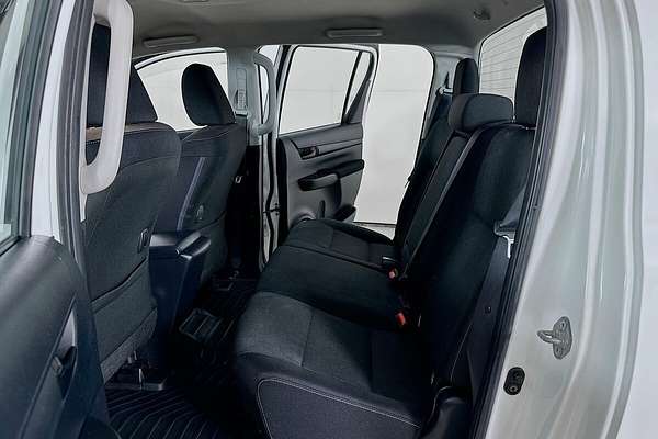 2017 Toyota Hilux SR (4x4) GUN126R MY17 4X4