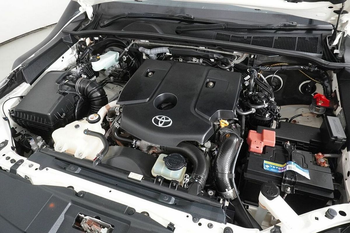 2021 Toyota Hilux SR (4x4) GUN126R Facelift 4X4