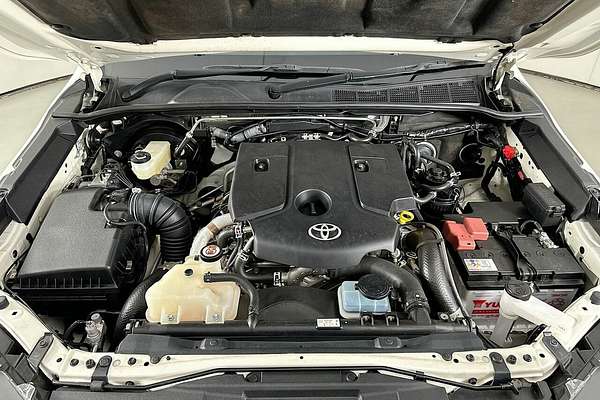2024 Toyota Hilux SR (4x4) GUN126R 4X4