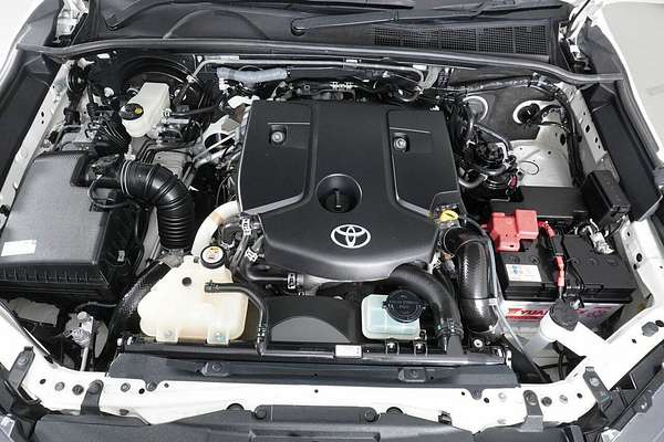 2021 Toyota Hilux SR (4x4) GUN126R Facelift 4X4