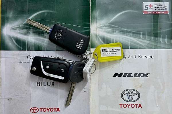 2019 Toyota Hilux SR (4x4) GUN126R MY19 4X4