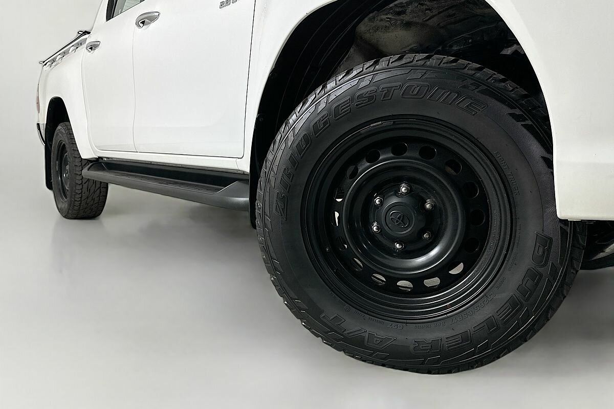 2017 Toyota Hilux SR (4x4) GUN126R MY17 4X4