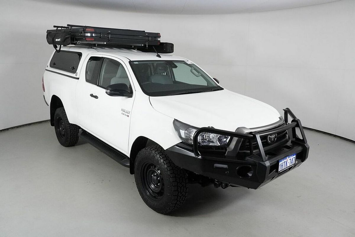 2021 Toyota Hilux SR (4x4) GUN126R Facelift 4X4